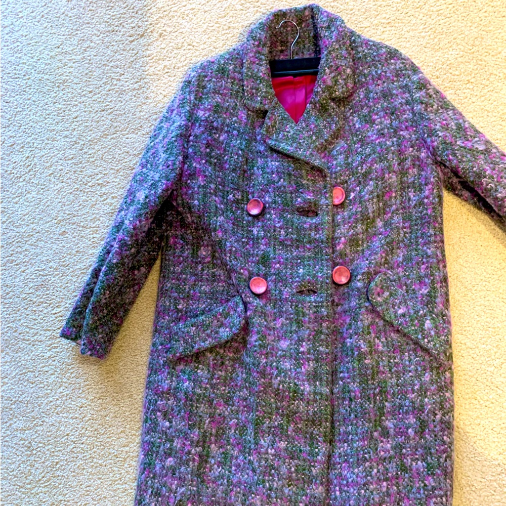 100% wool coat in excellentt condition.
